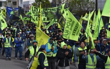 GREMIOS: ABREN CONFLICTOS CON LA CIUDAD