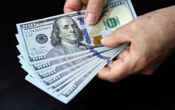DÓLAR CON POCO MARGEN